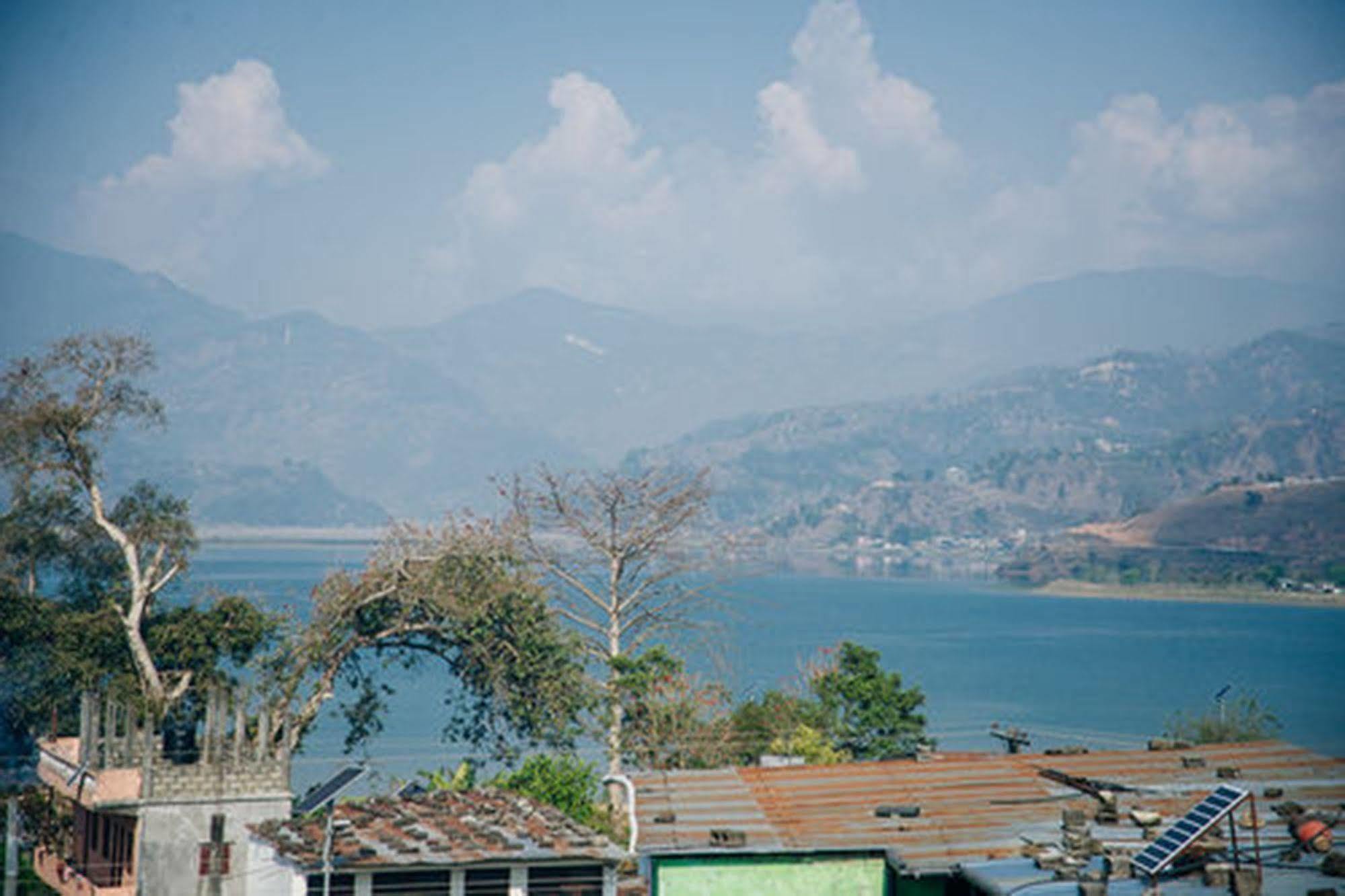 Hotel Mandala Pokhara Luaran gambar